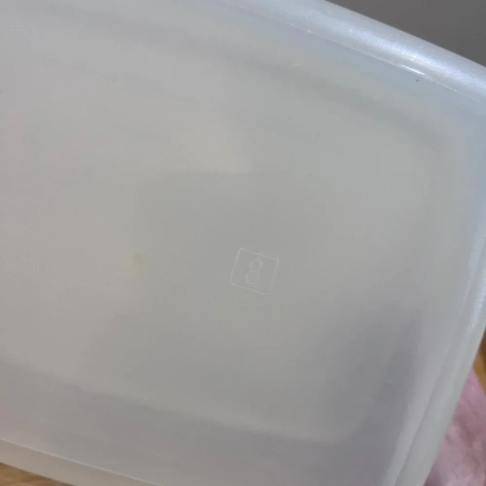 Vtg‎ Rubbermaid Servin Saver Food Storage Containers #7 & 8 Almond Lids 90s